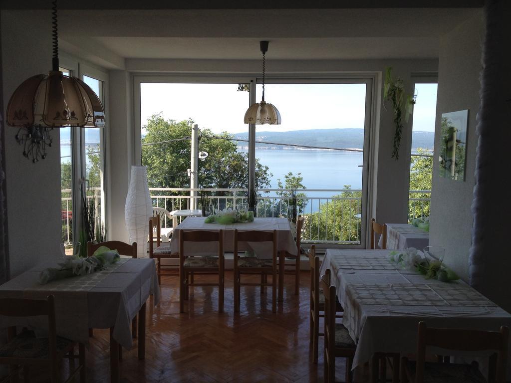 Hotel Privathaus Marija à Dramalj Extérieur photo