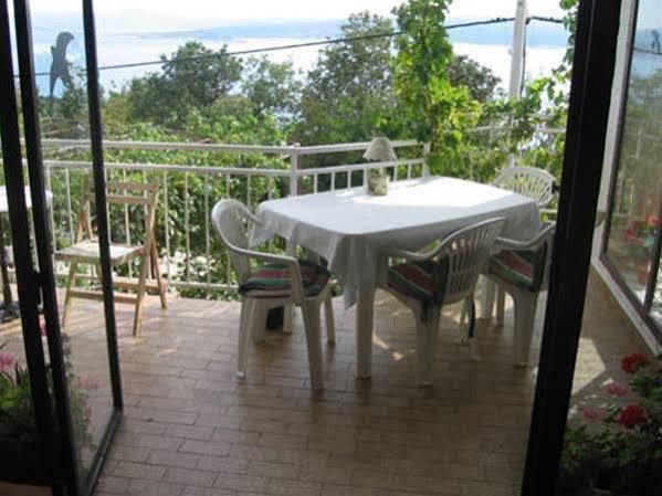 Hotel Privathaus Marija à Dramalj Extérieur photo
